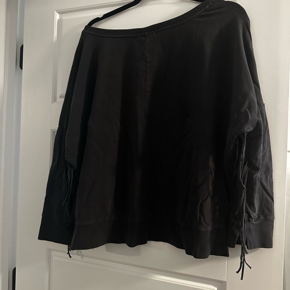 Amuse Society Crewneck Fringe Sweatshirt Size L - Picture 5 of 5